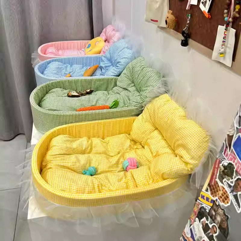 Macaron Universal Winter Kennel