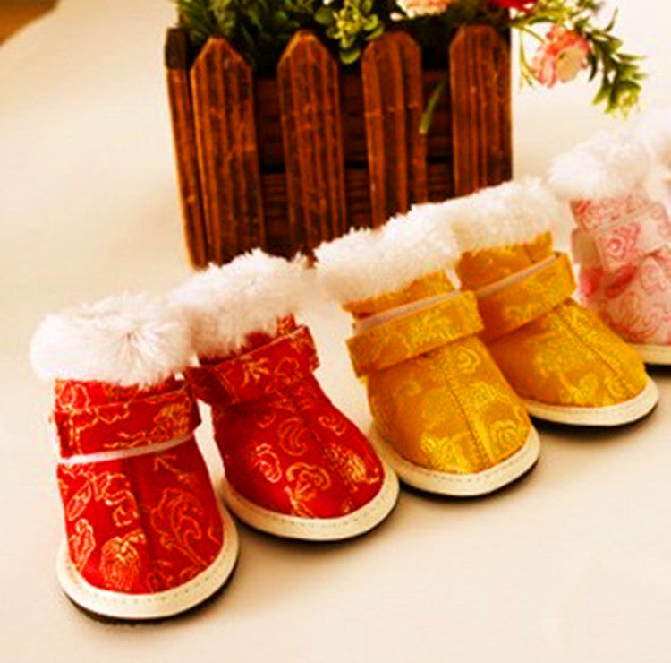 Winter Warm Pet Shoes for Dogs with Embroidery Design