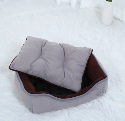 Four-Season Oxford Pet Kennel