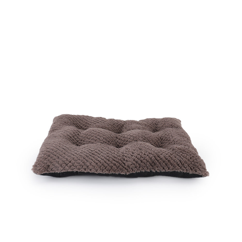 Non-Slip Short-Haired Pineapple Wool Doghouse
