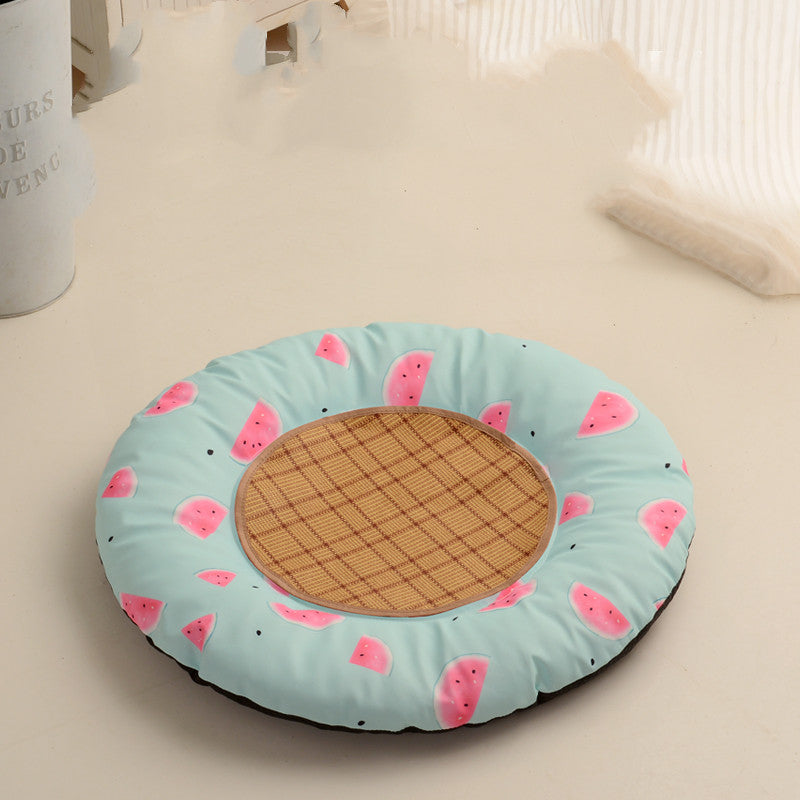 Waterproof Round Dog Mats for All Seasons and Cats