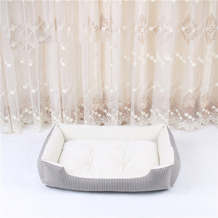 Four Seasons Universal Mat for All Dog Sizes