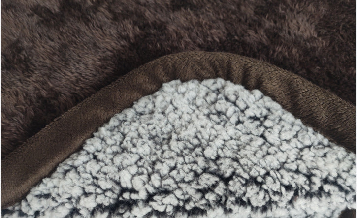 Waterproof Winter Nap Blanket for Dogs and Cats
