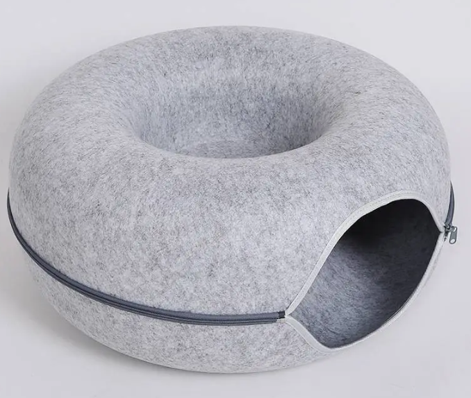 Four Seasons Available Cat Round Felt Pet Nest