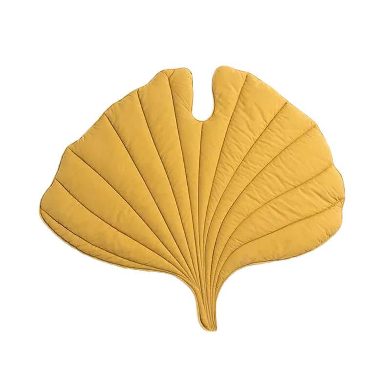 Cozy All-Season Leaf Pet Mat