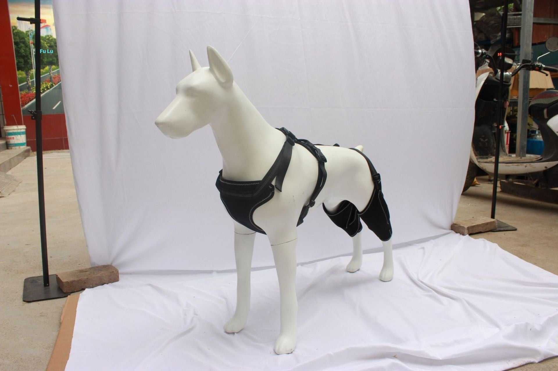 Dog Thigh Protective Sleeve with Metal Support