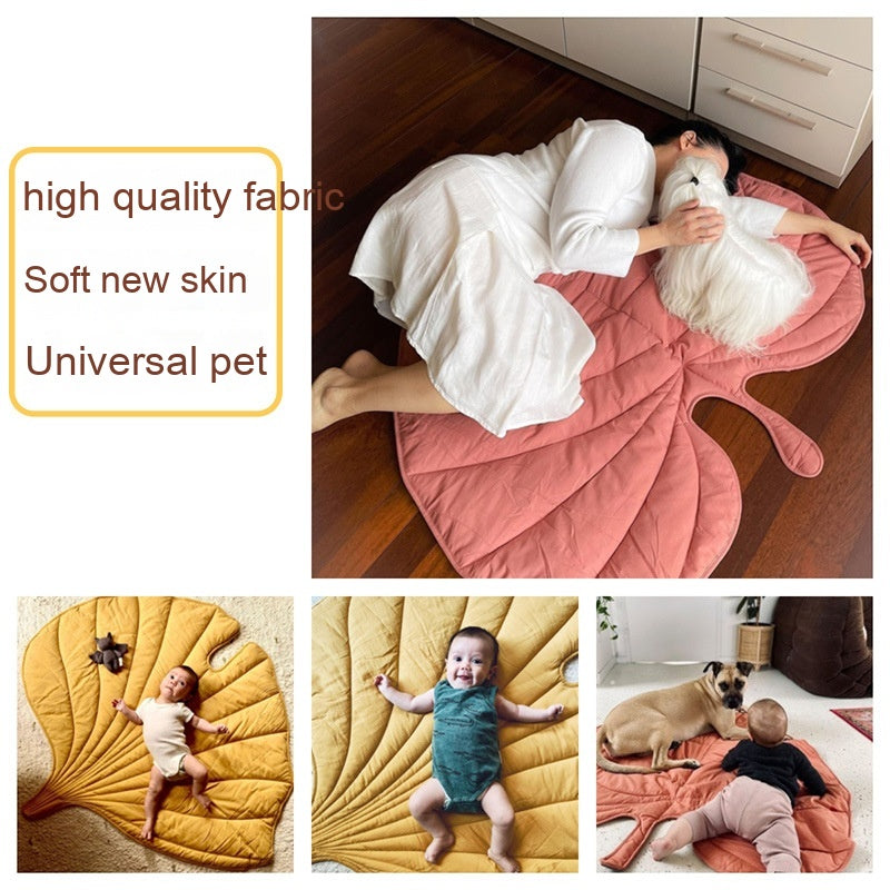 Cozy All-Season Leaf Pet Mat