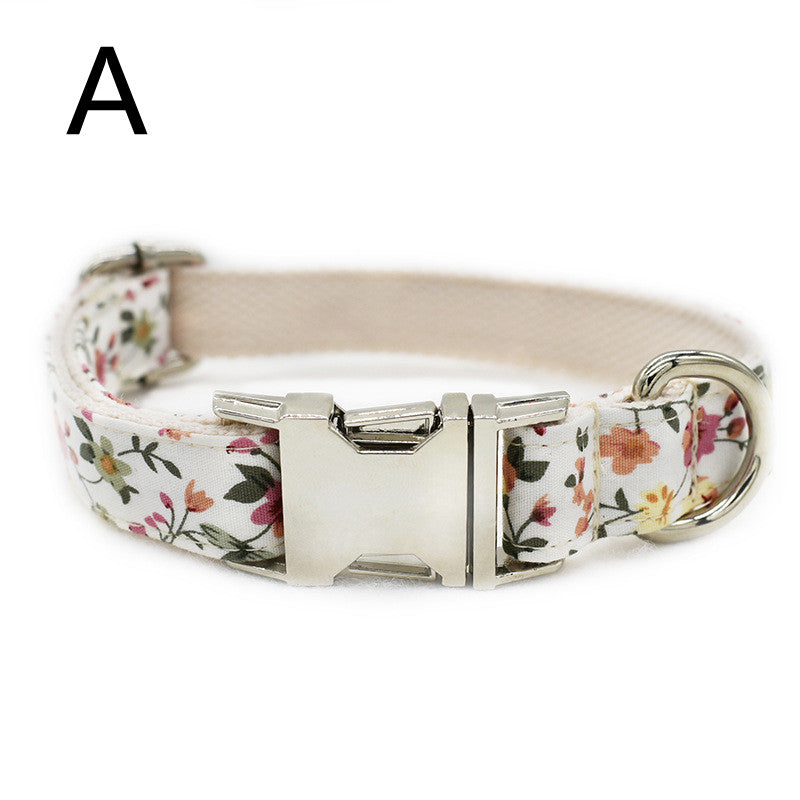 White Flower Pet Collar and Leash with Metal Buckle
