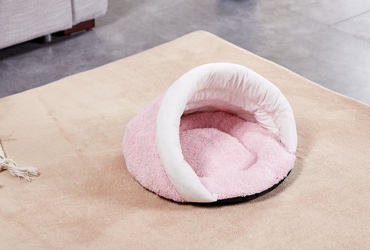 Washable Winter Triangle Cat Sleeping Bag Kennel