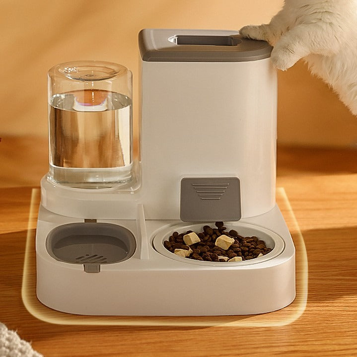 Large Capacity Pet Water Dispenser with Wet and Dry Separation