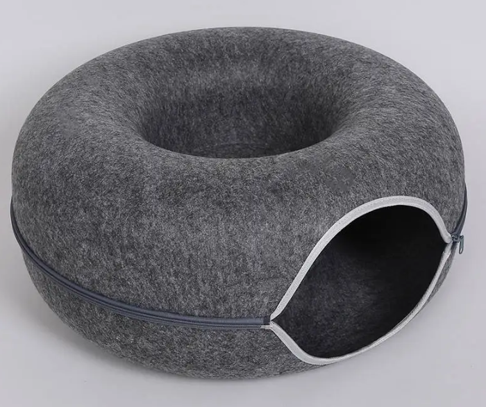 Four Seasons Available Cat Round Felt Pet Nest