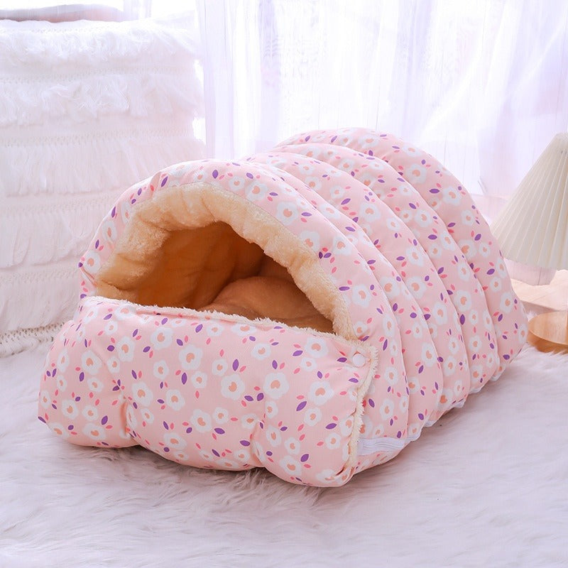 Winter Closed Warm Cat Nest