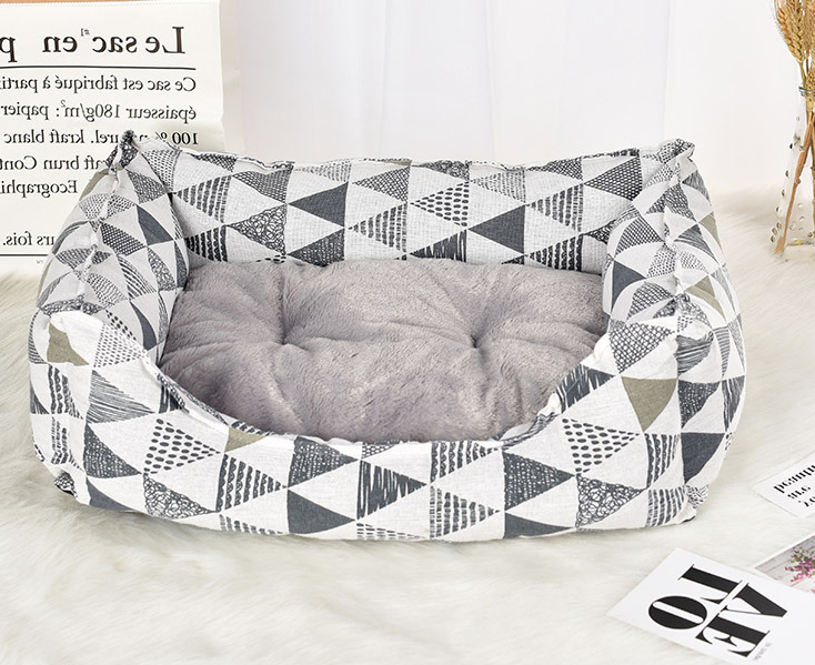 Warm Pet Bed for Dogs and Cats - Autumn/Winter Design