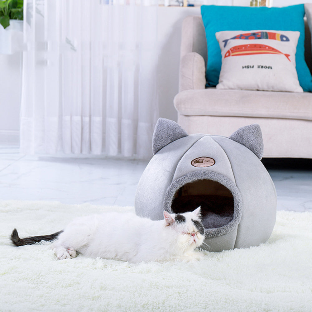Fully Enclosed Cat Nest for Winter Warmth & Comfort