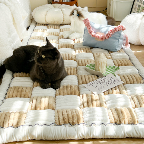 Cream Plush Rectangular Bed Cushion For Pets
