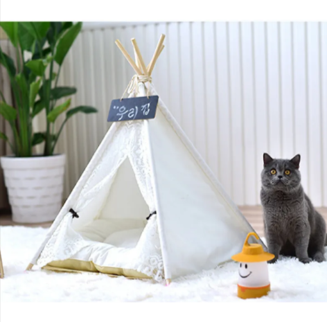 Cozy Tent-Style Cat Bed