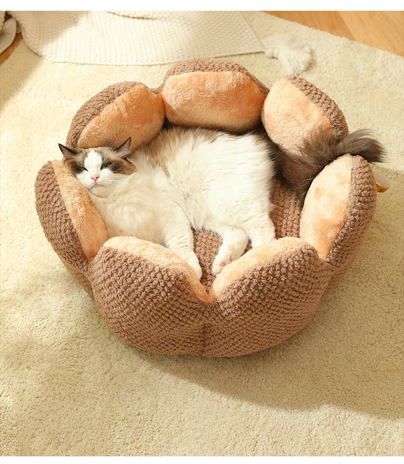Soft Cactus Petal Nest for Cats and Dogs