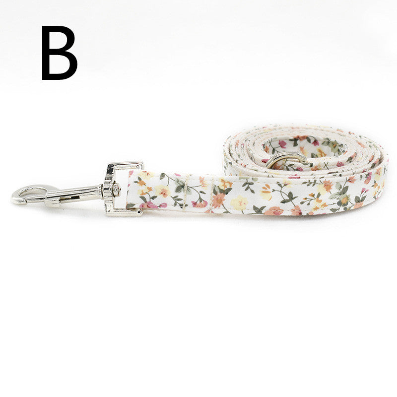 White Flower Pet Collar and Leash with Metal Buckle