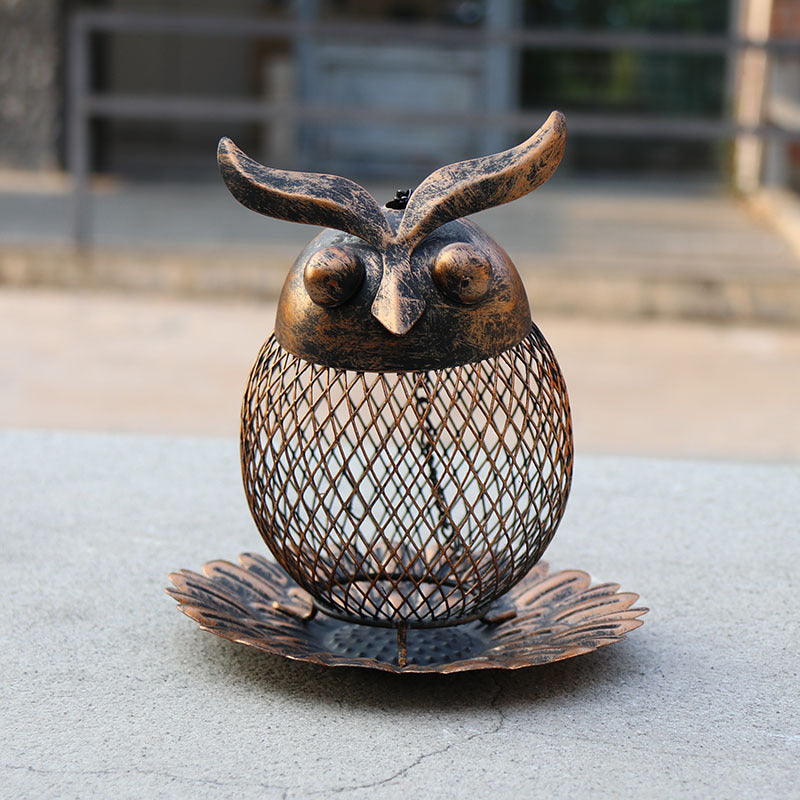Outdoor Iron Owl Hummingbird Feeder for Courtyards