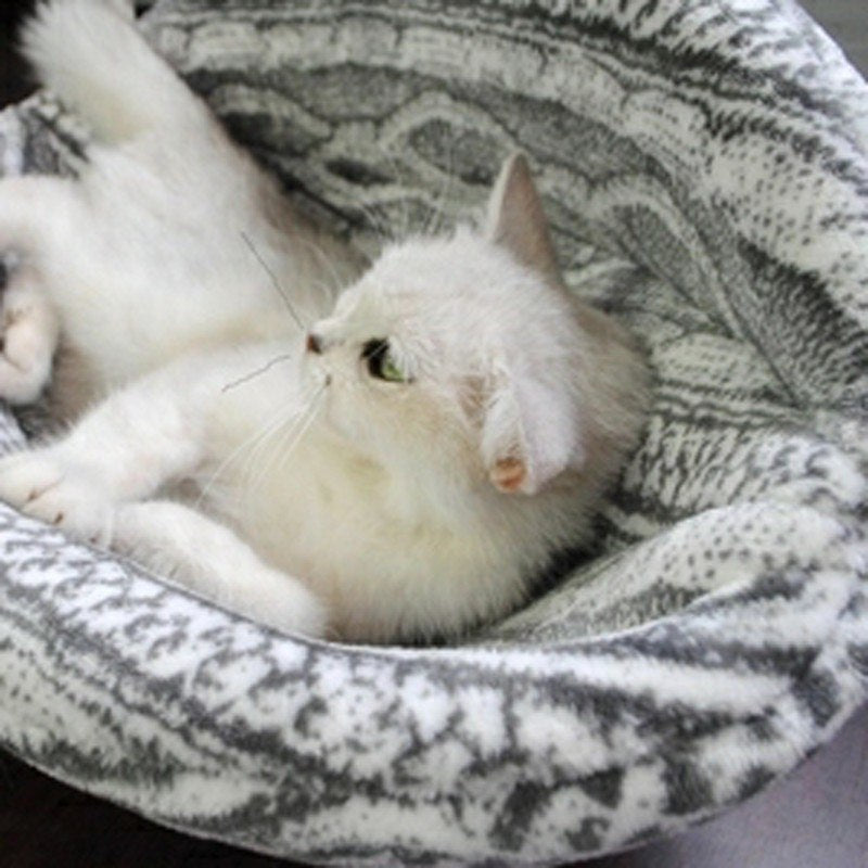 Thick Mongolian Tent Cat Bed with Woven Yarn Balls