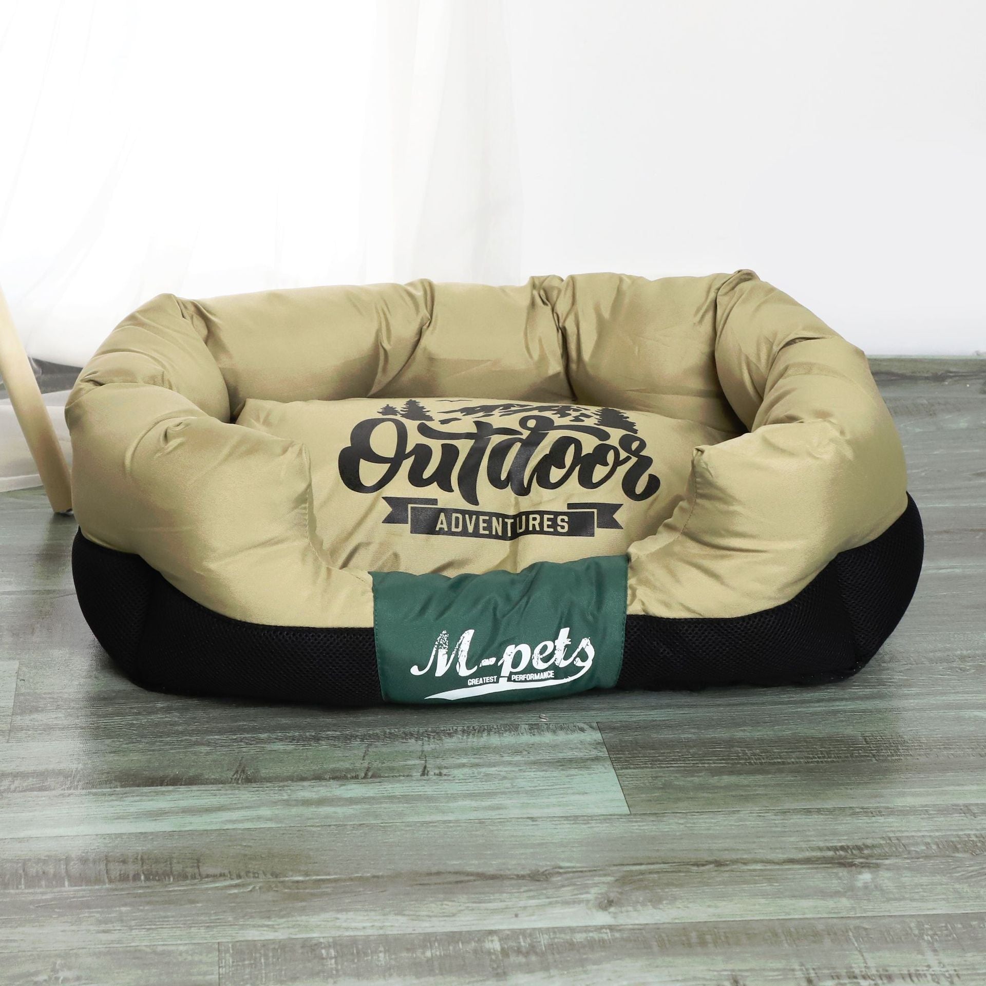 Universal Square Kennel for All Seasons, Easy to Clean