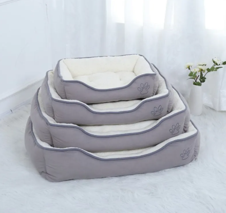 Four-Season Oxford Pet Kennel