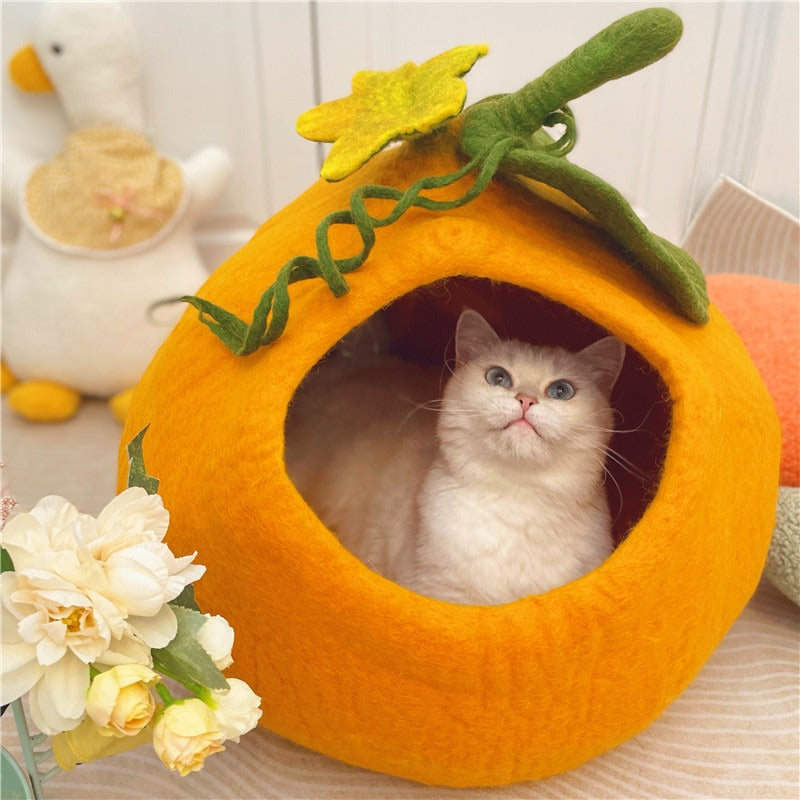 Wool Felt Cat Enclosed Bed