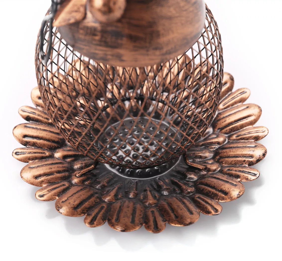 Outdoor Iron Owl Hummingbird Feeder for Courtyards