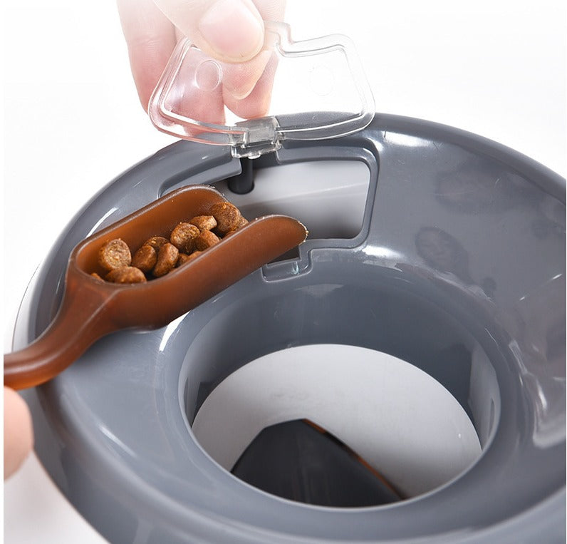 Interactive Pet Tennis Ball Feeder