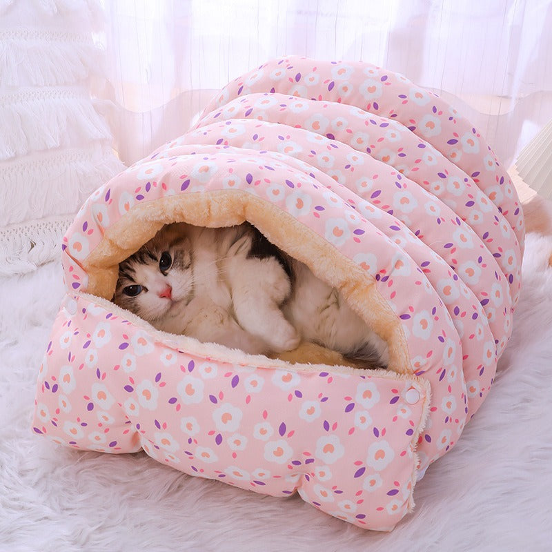 Winter Closed Warm Cat Nest