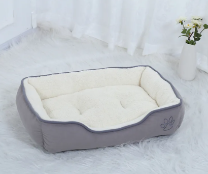 Four-Season Oxford Pet Kennel