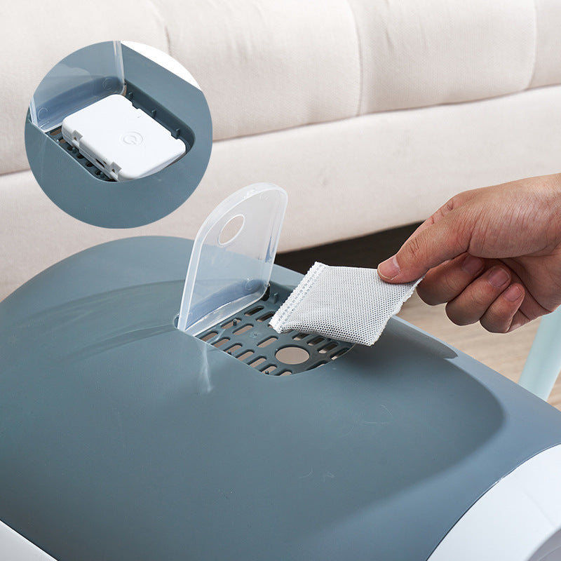 Closed Cat Litter Box with Antibacterial Features