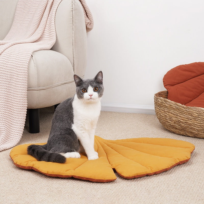 Leaf Shape Soft Pet Bed Mat