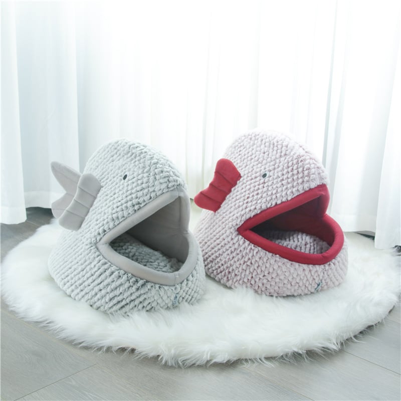 Fish-Shaped Cartoon Cat Litter and Small Dog Bed