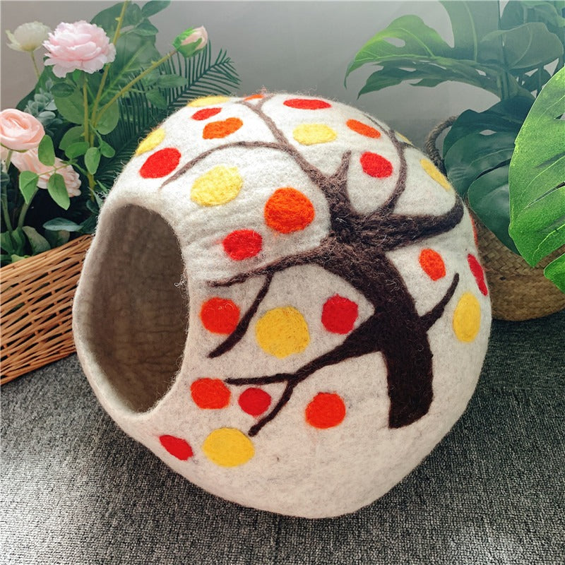 Wool Felt Cat Enclosed Bed
